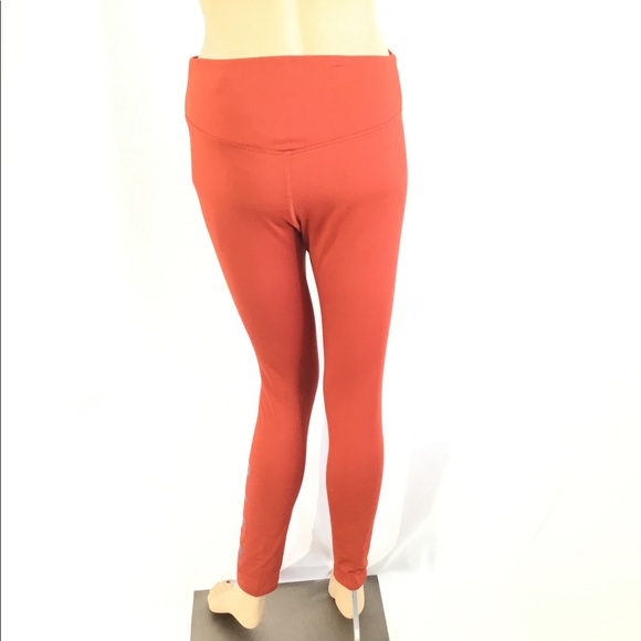 Pink Victoria’s Secret Fleece Lined Leggings NWT - Picture 3 of 10